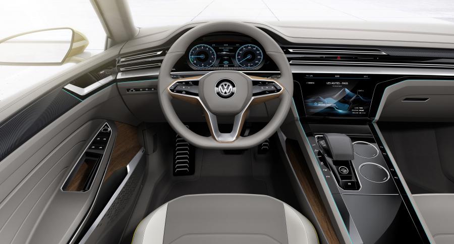  Volkswagen Sport Coupe GTE Concept 2015 года  (фото 20 из 28)